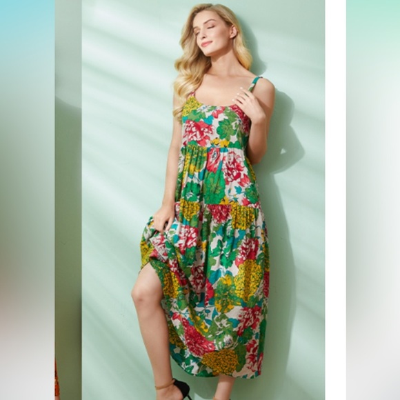 Flowy Floral Spaghetti Strap Maxi Dress - Picture 11 of 15